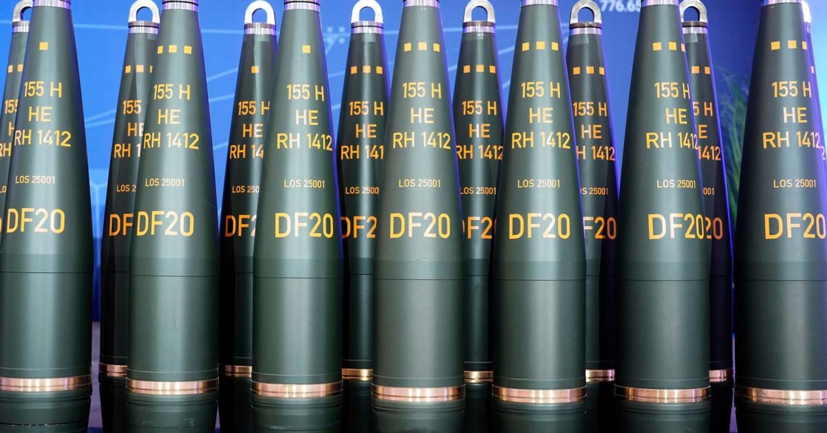 Zbrojenie sa zrychluje Americke firmy nestihaju Strnad bura rekordy