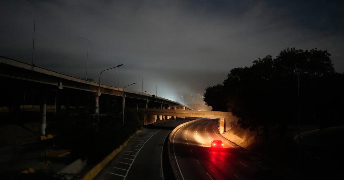 Caracasom otriasli niekolko silnych