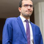 Hnutie Slovensko vyzvalo nespokojnych koalicnych politikov aby zosadili vladu