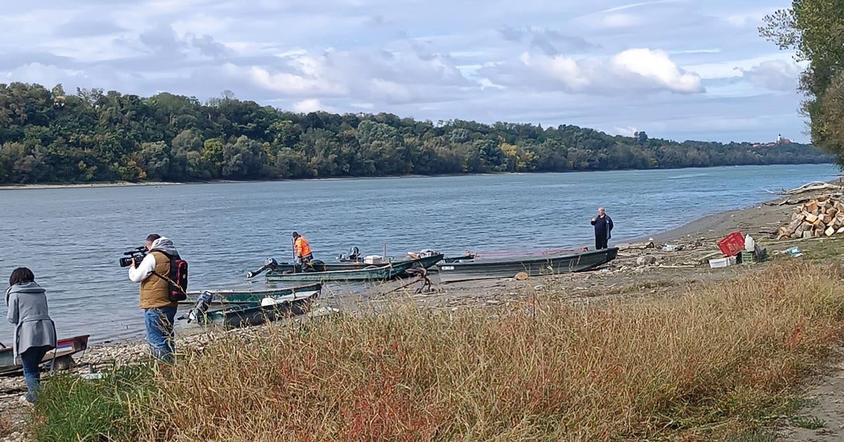Na Dunaji medzi Chorvatskom a Srbskom uviazla lod