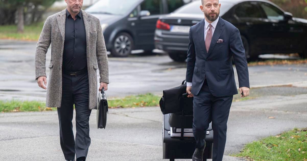 SUDY STS ziada Ustavny sud o posudenie novely o kajucnikoch podania podal hned v dvoch trestnych veciach