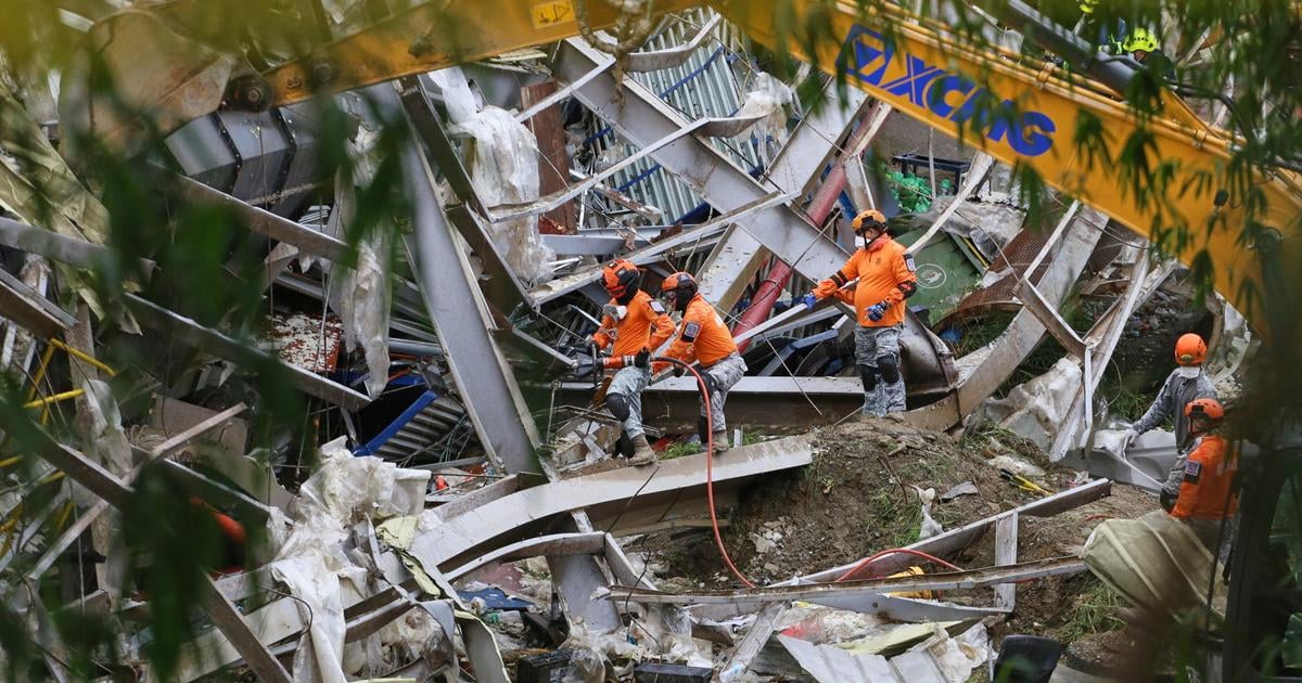 Stupa pocet obeti zosuvu na skladke odpadu