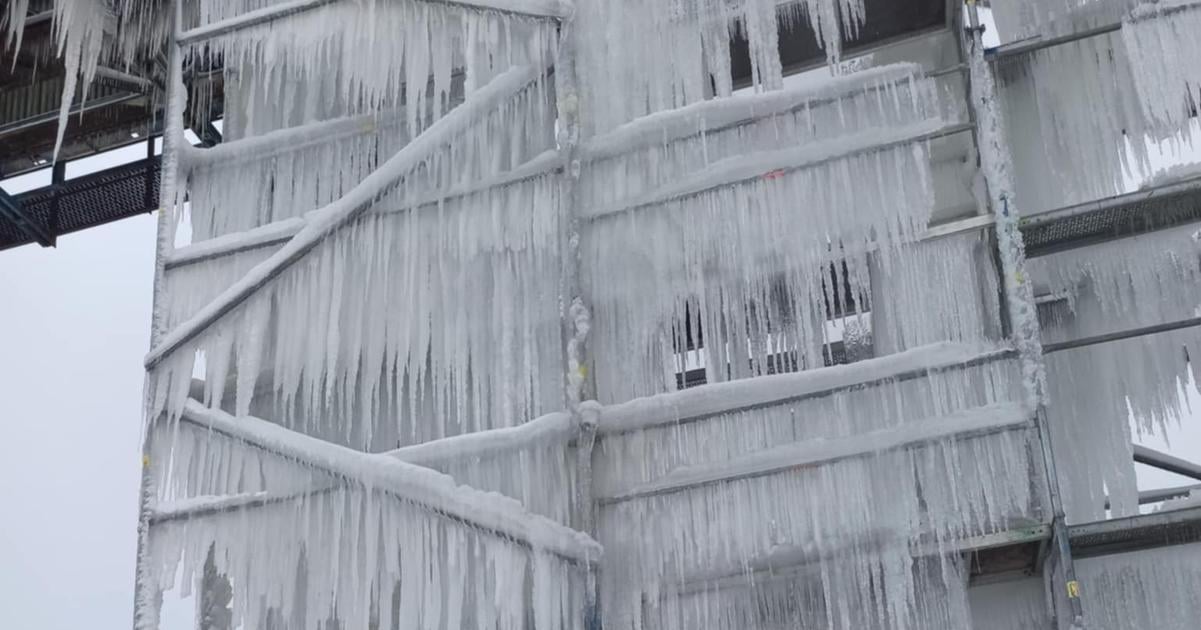 Sutovsky vodopad ma velku konkurenciu v meste vznikla ladova atrakcia