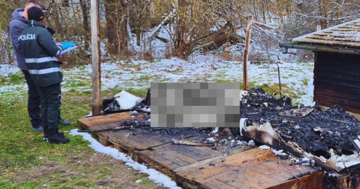V zhorenom obytnom privese nasli telo cudzie zavinenie nevylucili