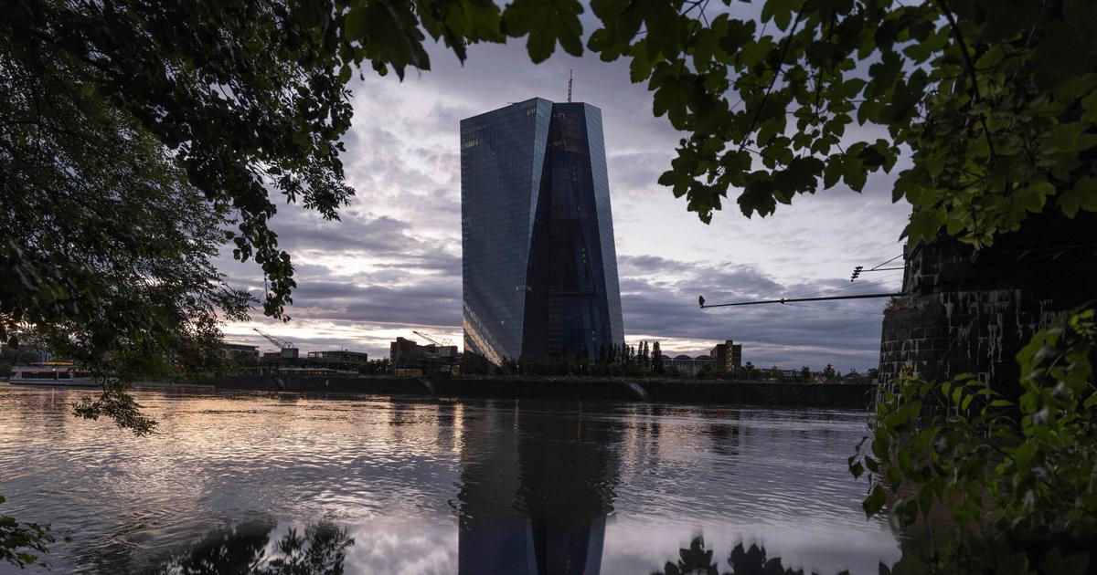 Europksa centralna banka na zaciatku minulho roka predala cast svojich dolarovych aktiv