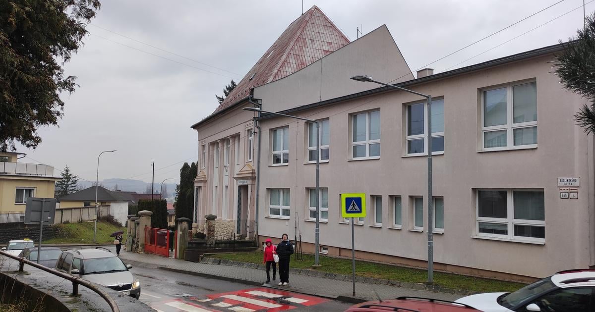 Historicka zmena pre banovske gymnazium vsetky triedy budu prvykrat v jednej budove