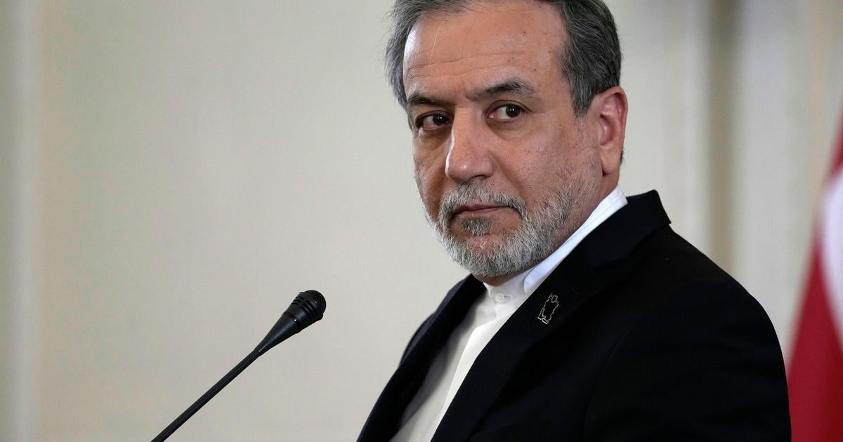 Irn Arakci kritizoval Merza po hrozbach ze na Teheran uvali dalsie sankcie