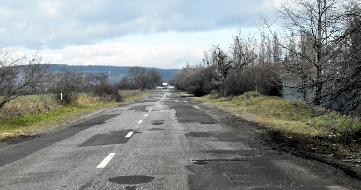 Potrebuj milin maj desat tisc Obce hadali financie na opravu cesty smrti