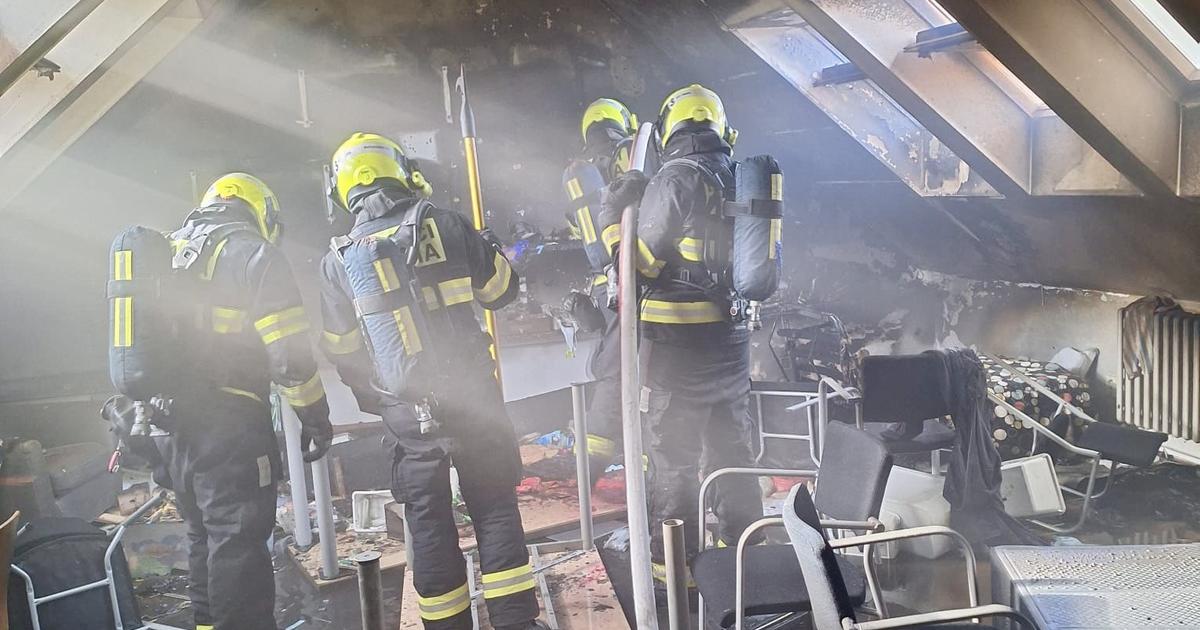 Pozar v psychiatrickej nemocnici pravdepodobne zalozil pacient ktory je jeho obete