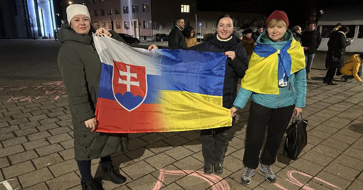 Putinovo meno nevyslovi na rushtinu zanevrela pripomenuli si styri roky od invazie