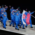 Slovenskych olympionikov neoblecie slovenska znacka PS kritizuje posielanie penazi do zahranicia a nevyuzivanie nasich talentov