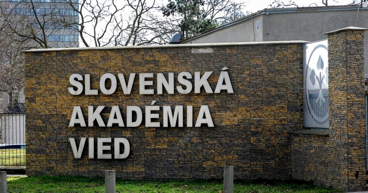 Svetlo ju aktivuje molekula naslendne zautoci Europski a slovenski vedci testuju setrnejsiu liecbu rakoviny