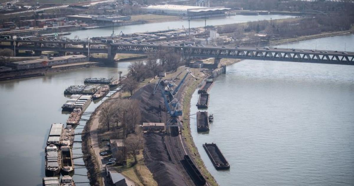 V bratislavskom pristave sa uz neplanuje vystavba LNG terminalu