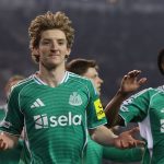 VIDEO Galapredstavenie anglickeho utocnika V prvom polcase vsietil Karabachu styri goly