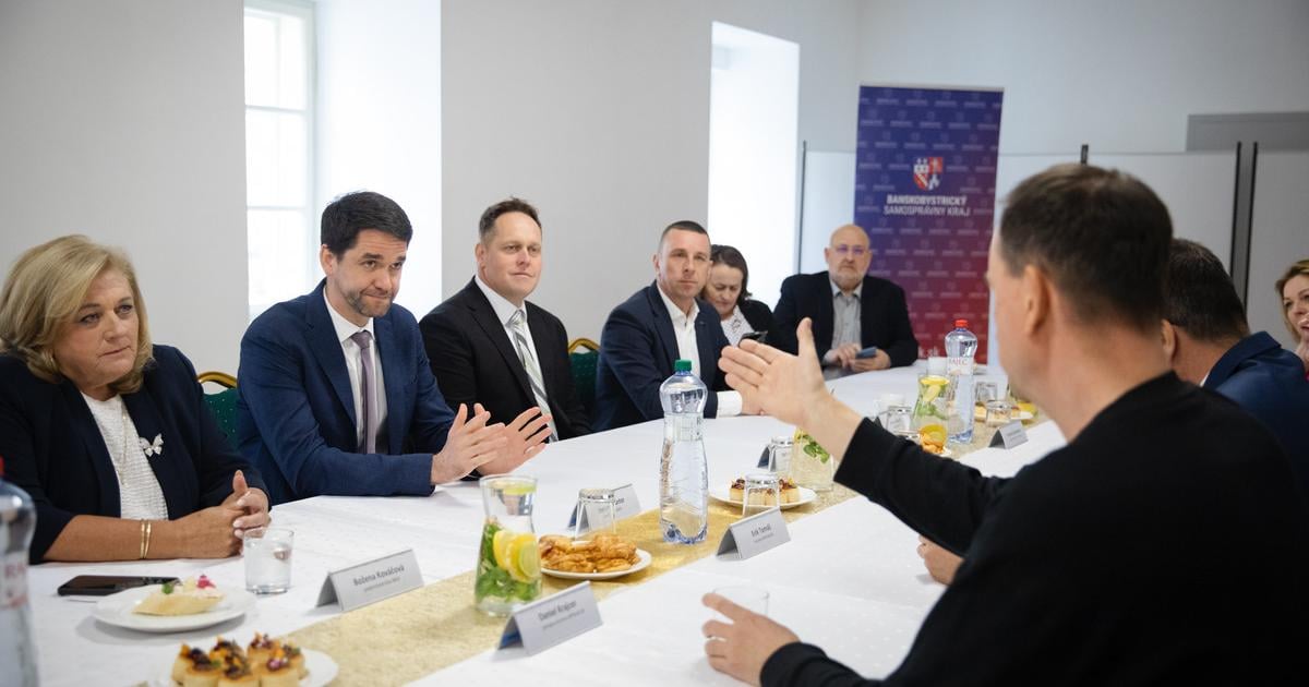 Banskobystricky kraj investuje miliony do pomoci seniorom a zranitelnych ludom ministerstvo mu pomaha