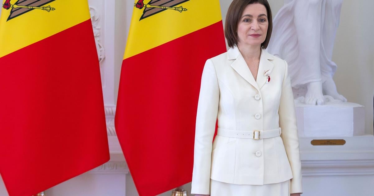 Bratislavu vyzdobili vlajkami Moldavska pred prichodom prezidentky Sanduovej