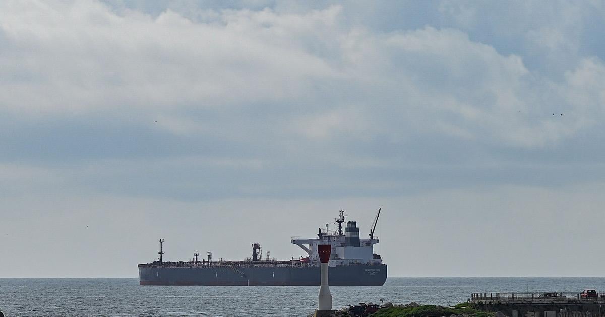 Ceny ropy ostro klesli po odlozeni americkych utokov na iranske elektrarne