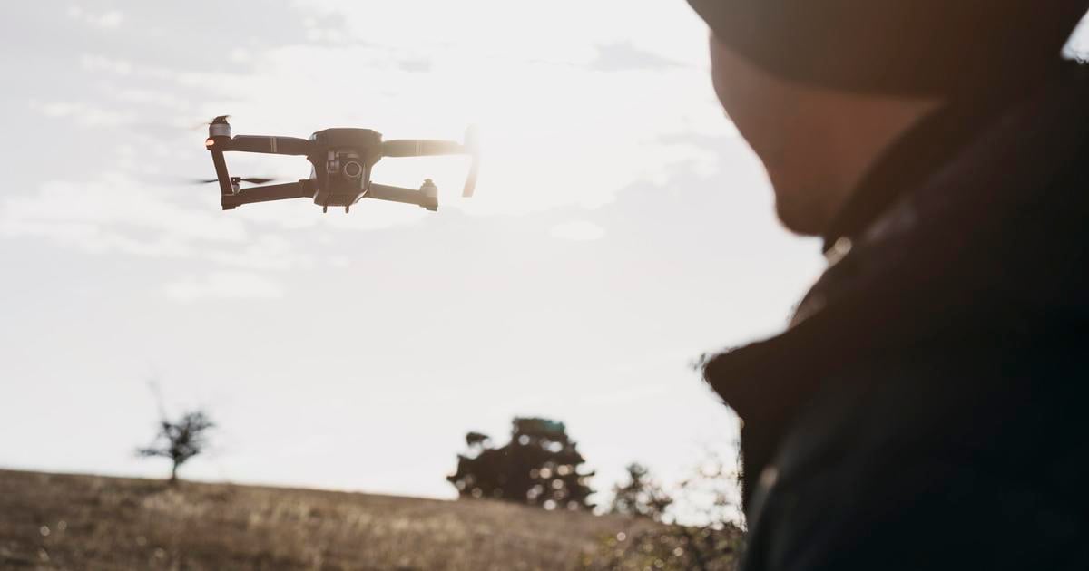 Cudzie drony ich sleduju na zahrade a cez okna nazera do obyvacky ludia sa boja kRADEZ aj straty sukromia