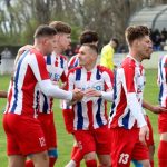 Divoina v stvrtej lige utok zeleznych tycami policajny zasah a krcma naopak