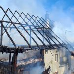 Hasici mali culu sobotu v okrese horeli dva domy Dve osoby skoncili v nemocnici