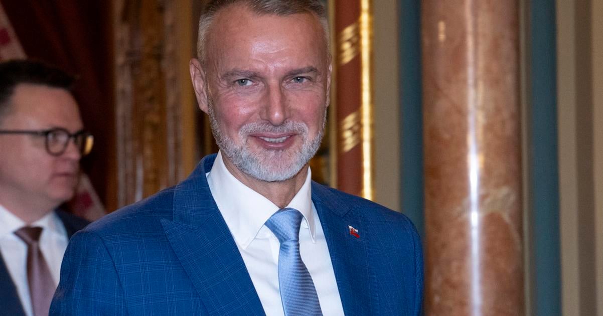 Na Velkej Javorine sa stretnu delegacie pod vedenim Rasihho a Okamuru Predseda parlamentu hovori o historickom milniku