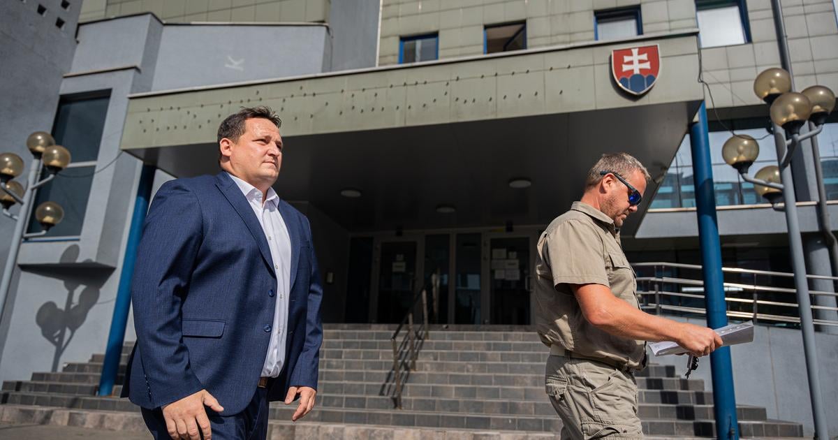 O vazbe policajtov Curillu a Durku rozhodne odvolaci sud v pondelok