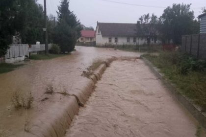 Obec pravidelne suzuju povodne Riesenim ma byt polder problemom su nevyriesene pozemky