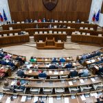 Poslanci zrusili zakon o zriaden uradu ktory mal nahradit urad na ochranu oznamovatelov