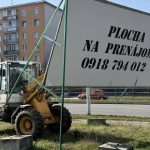 Ruzinov odstranil dva nelegalne bilbordy na Bajkalskej ulici