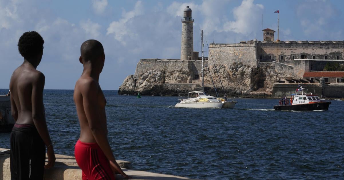 Stratene plachetnice s humanitarnou pomocou dorazili na Kubu