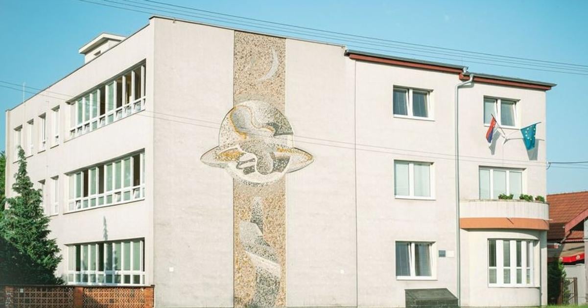 Tribecka kniznica v Topolcanoch prejde velkou obnovou kraj do nej investuje statisticne