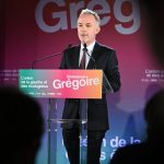 V komunalnych volbach vo Francuzsku zaznamenali zisky krajnej lavice aj pravice