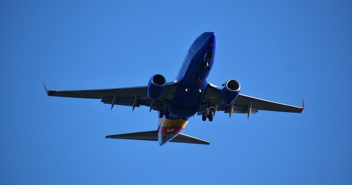 pre obmedzenia v dodavke paliv aerolinie vietnam airlines znizia pocet domacich letov