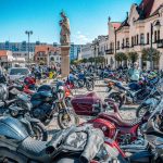 Do ulic vyrazia stovky motoriek policia varuje pred dopravnymi obmedzeniami v topolcanoch a okoli