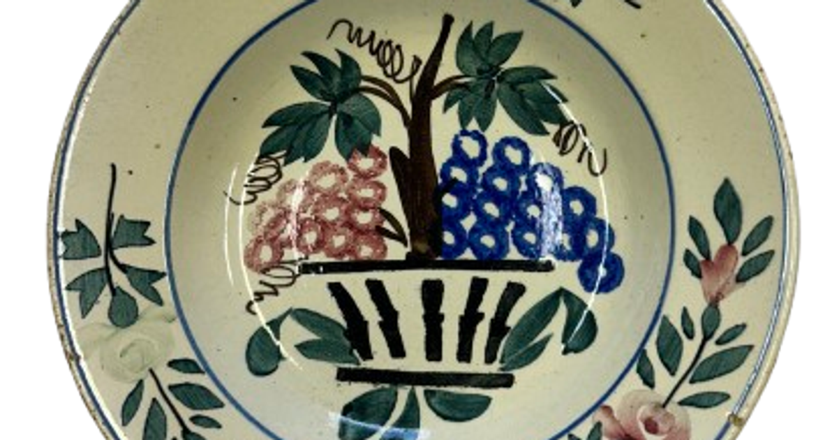 Muzeum ziskalo vzacne vyrobky kameninovej manufaktury Najdrahcie boli rucne malovane