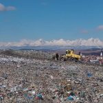 unikatne riesenie roky vozili na skaldku tony odpadu teraz tam na luke budu kvitnut kvety