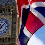 Britski odbornici navrhli stanovenie maximalnej teploty na pracoviskach