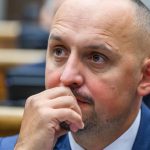Opozicia sa sna zabrni nelegalnym poplatkom v zdravotnictve