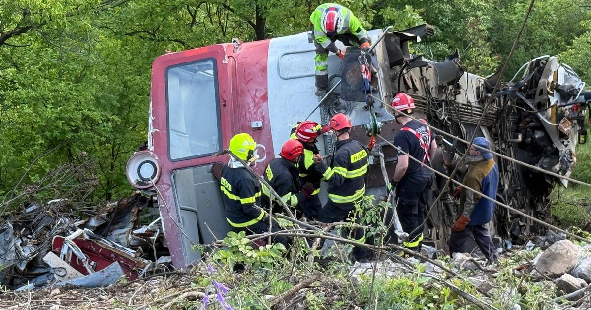 V Jablonove nad Turnou pokracuje vytahovanie havarovaneho rusna