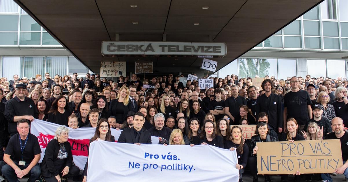 Babissova vlada zrusila poplatky za televiziu a rozhlas Opozicia hovori o slovenskych mafianskych taktikach