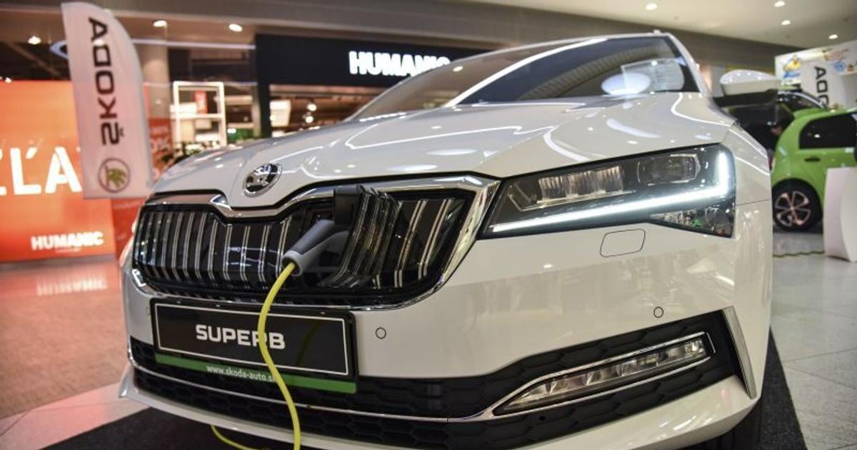 Elektricke vozidla v Europe vlani znizili spotrebu ropy o viac nez 10 miliard litrov