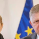 Fico siel do Pariza po recept na rast O pol roka neskor OECD hovori ze ekonomika spomaluje