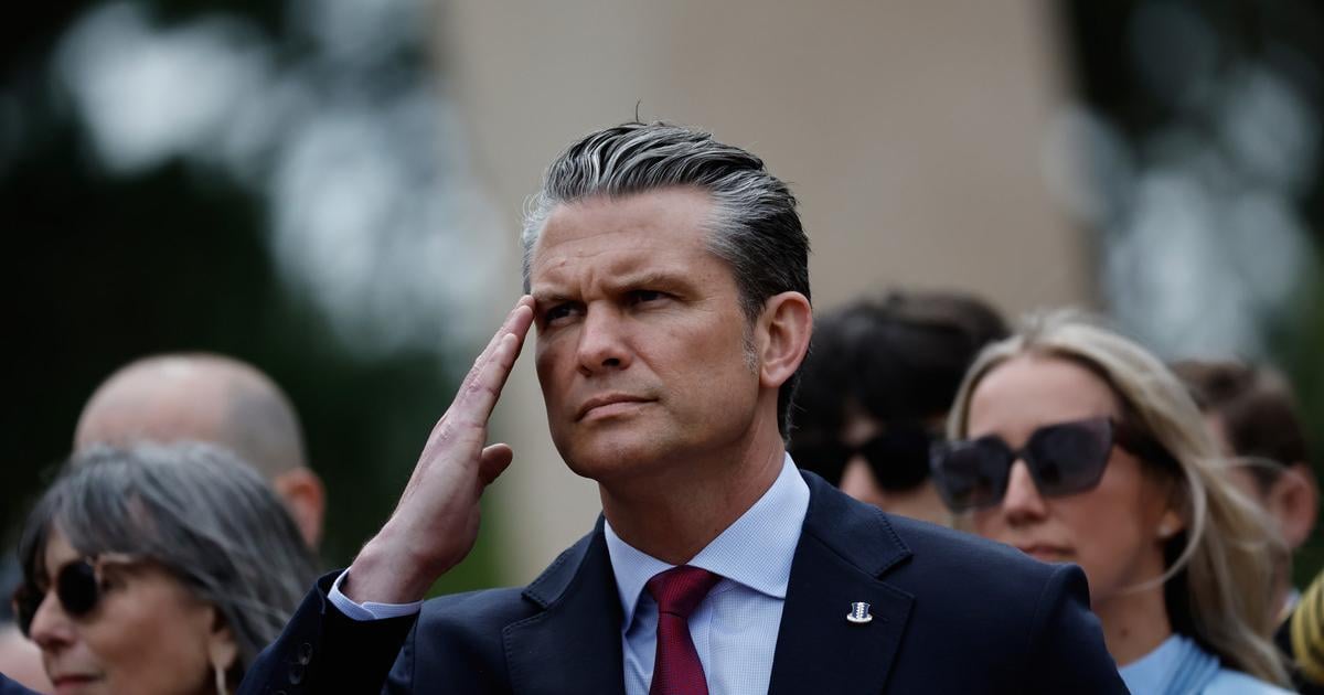 Hegseth v Normandii kritizoval Europu a vyzval ju aby sa postavila proti migracii
