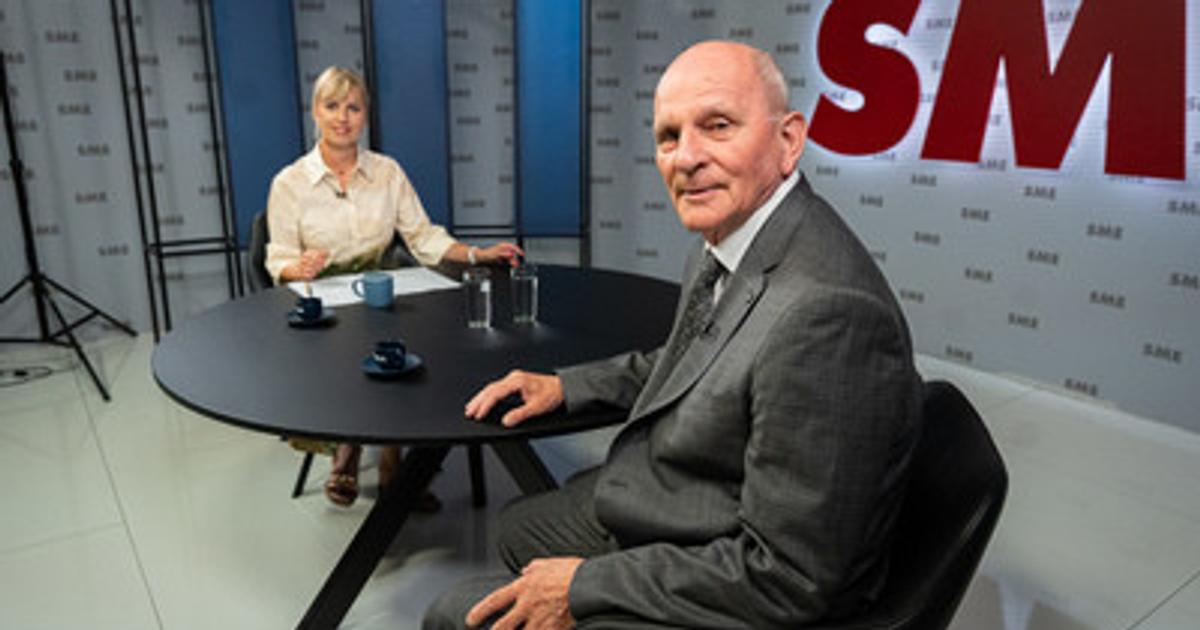 Miklosko v Arene V politike si tu kazdy navzajom nevie prist na meno Rok zmien sa ale blizi