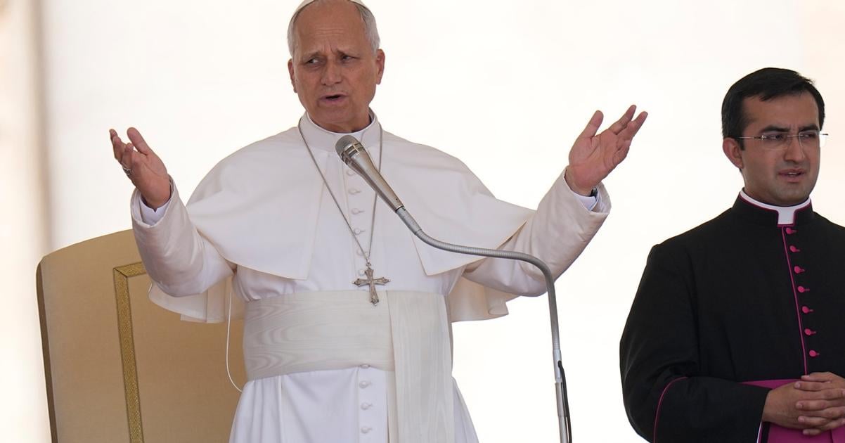 Nasilie nebude mat posledne slovo Papez ukoncila zasadnutie kardinalov vyzvou na mier