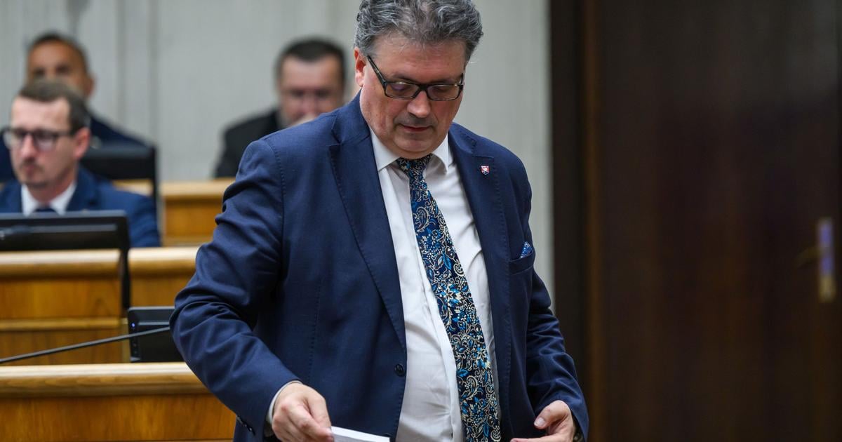 Opozicia kritizuje system ePrihlasok nazyva ho zdlhavy proces a chaos