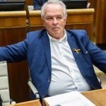 Radacovsky ako velvyslanec Uder pre slovensku diplomaciu pise Peter Weiss