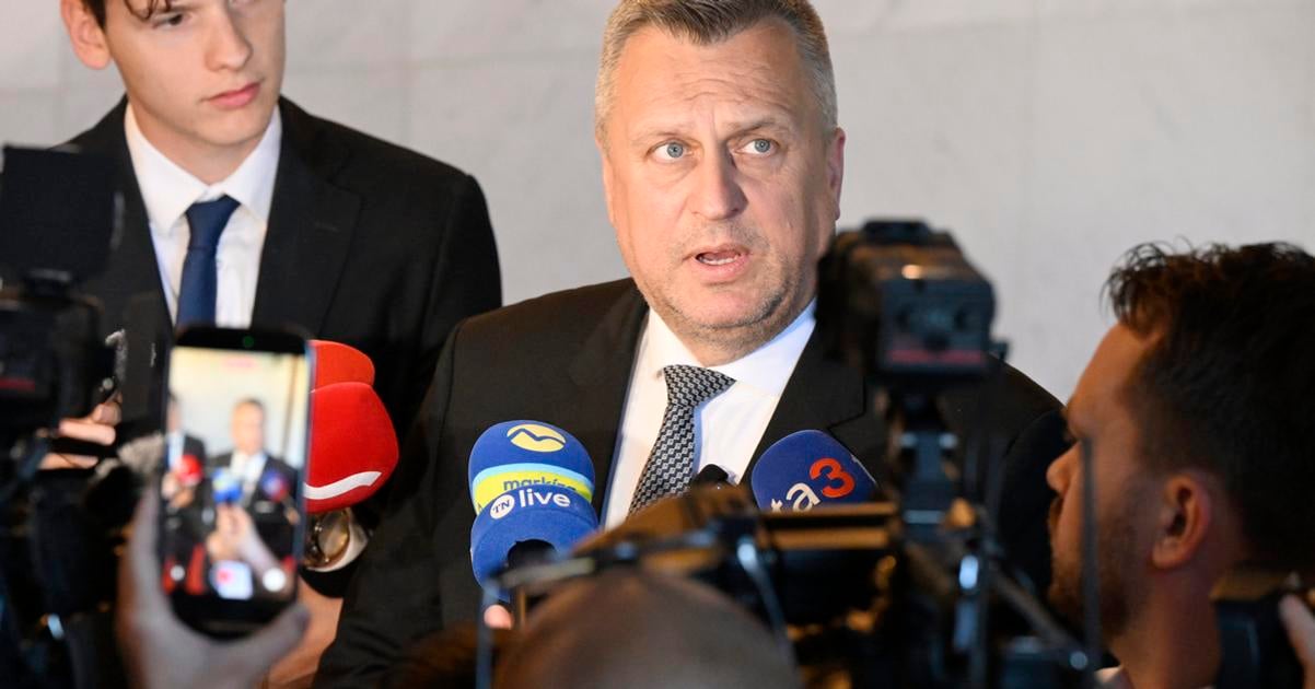 SNS si kladie dalsiu podmienku Nepodpori rozpocet ak dochodky ludom nad 90 rokov nestupnu