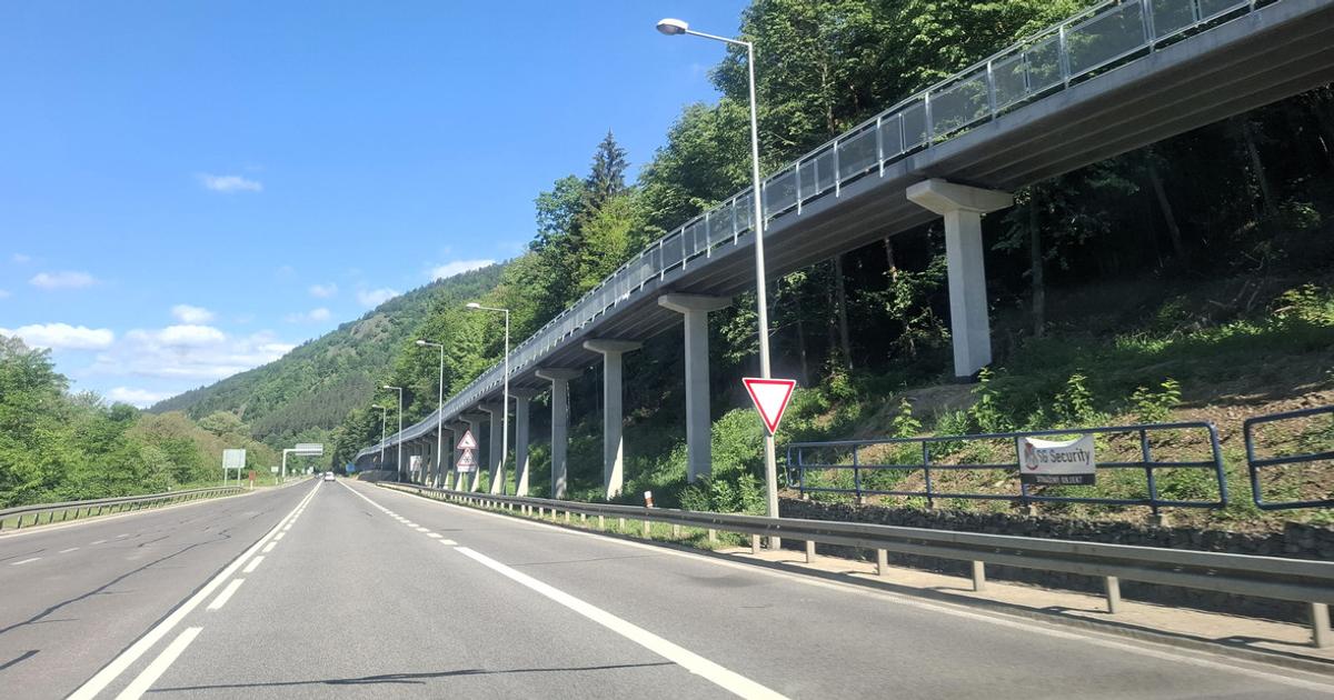 Slovensky unikat za miliony je dokonceny Na Horehroni otvorili najdlhsiu a najvysiu cyklolavku v nasej krajine