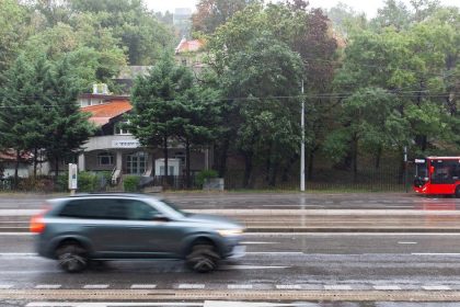 do stvrtkoveho poludnia spadlo za 24 hodin ojedinele aj viac ako 50 milimetrov zrazok